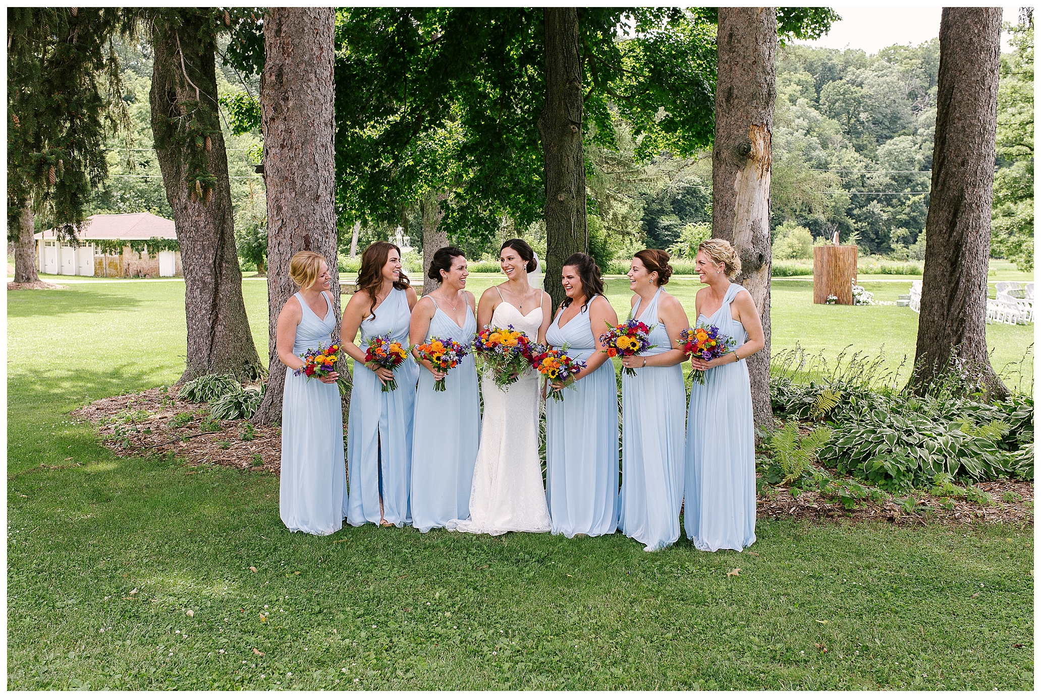 bridal party, blud dresses, floral