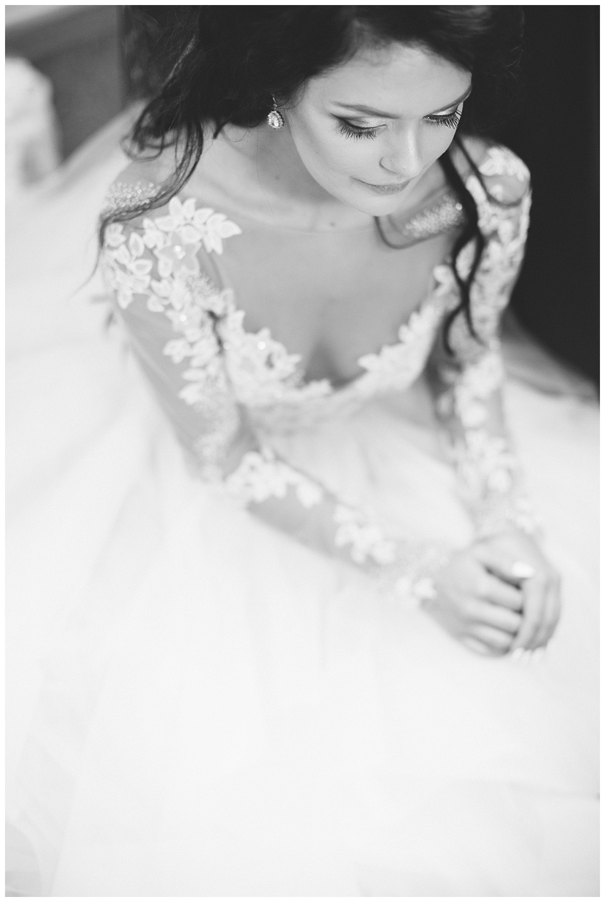 Hayley Paige, getting ready, bride, ballgown, central wisconsin wedding photographer, madison wedding photographer