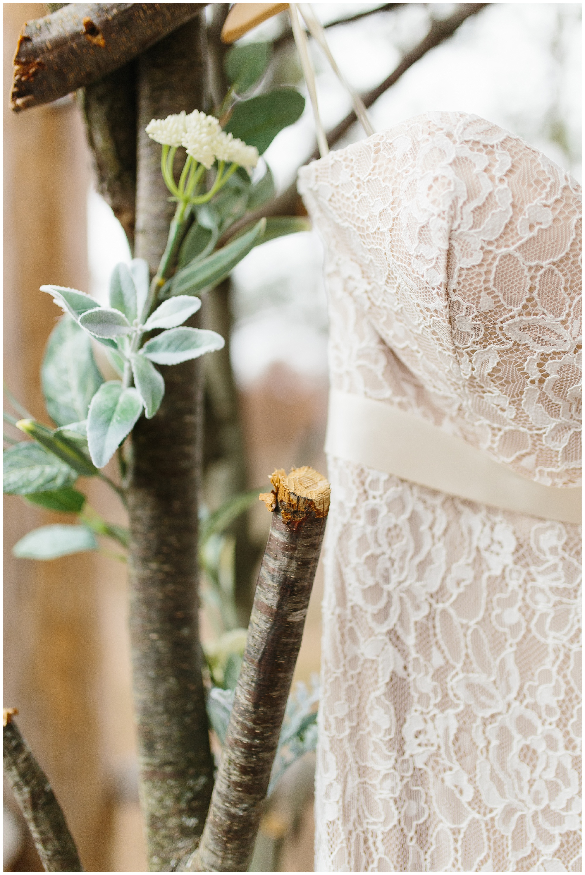 wedding dress, lace