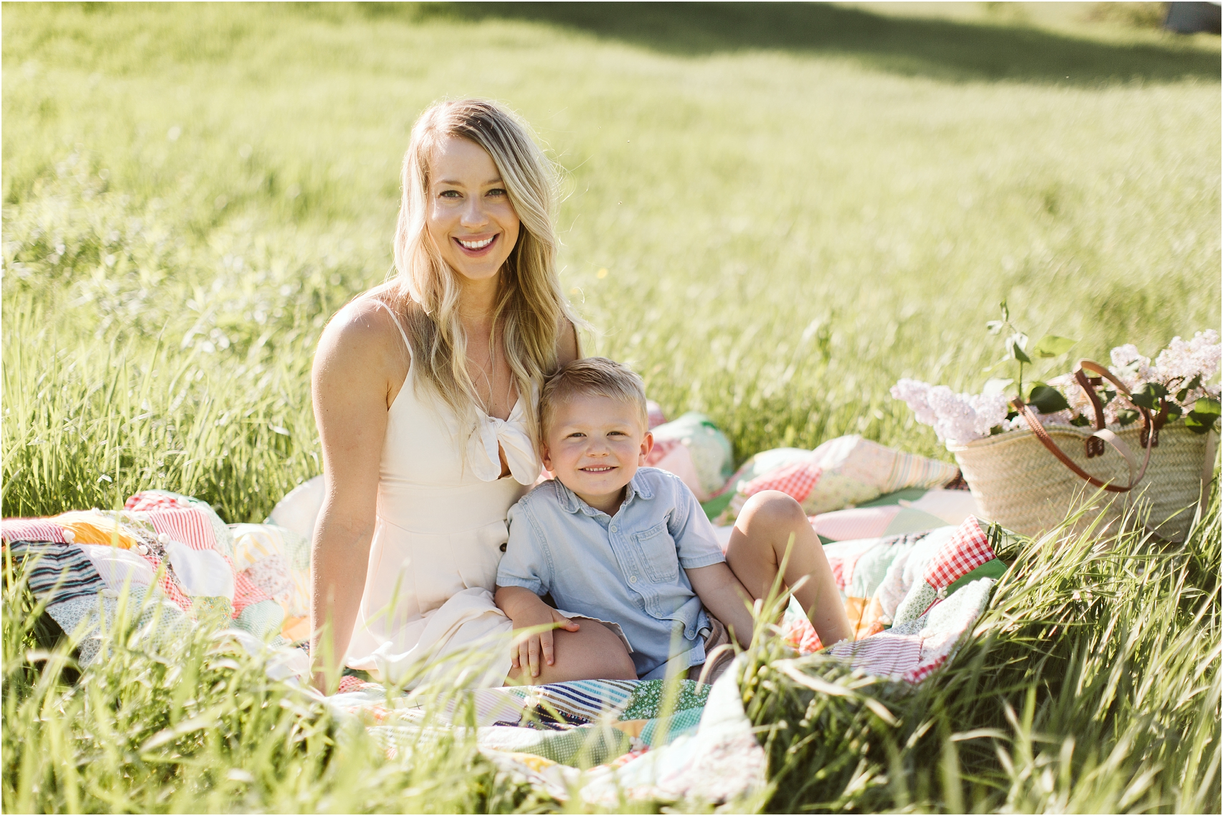 spring, lifestyle, family, mommy and me, portrait, family, wisconsin, stevens point, wausau, photography, photographer, spring, lilac, natural light